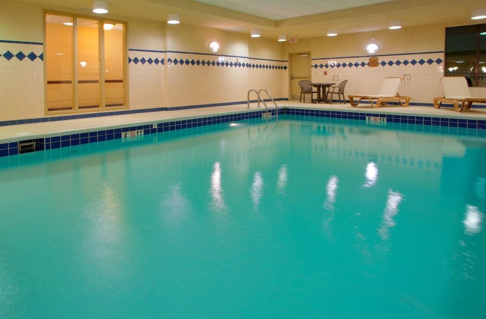 Holiday Inn Express Hotel & Suites Tappahannock By Ihg Exteriör bild