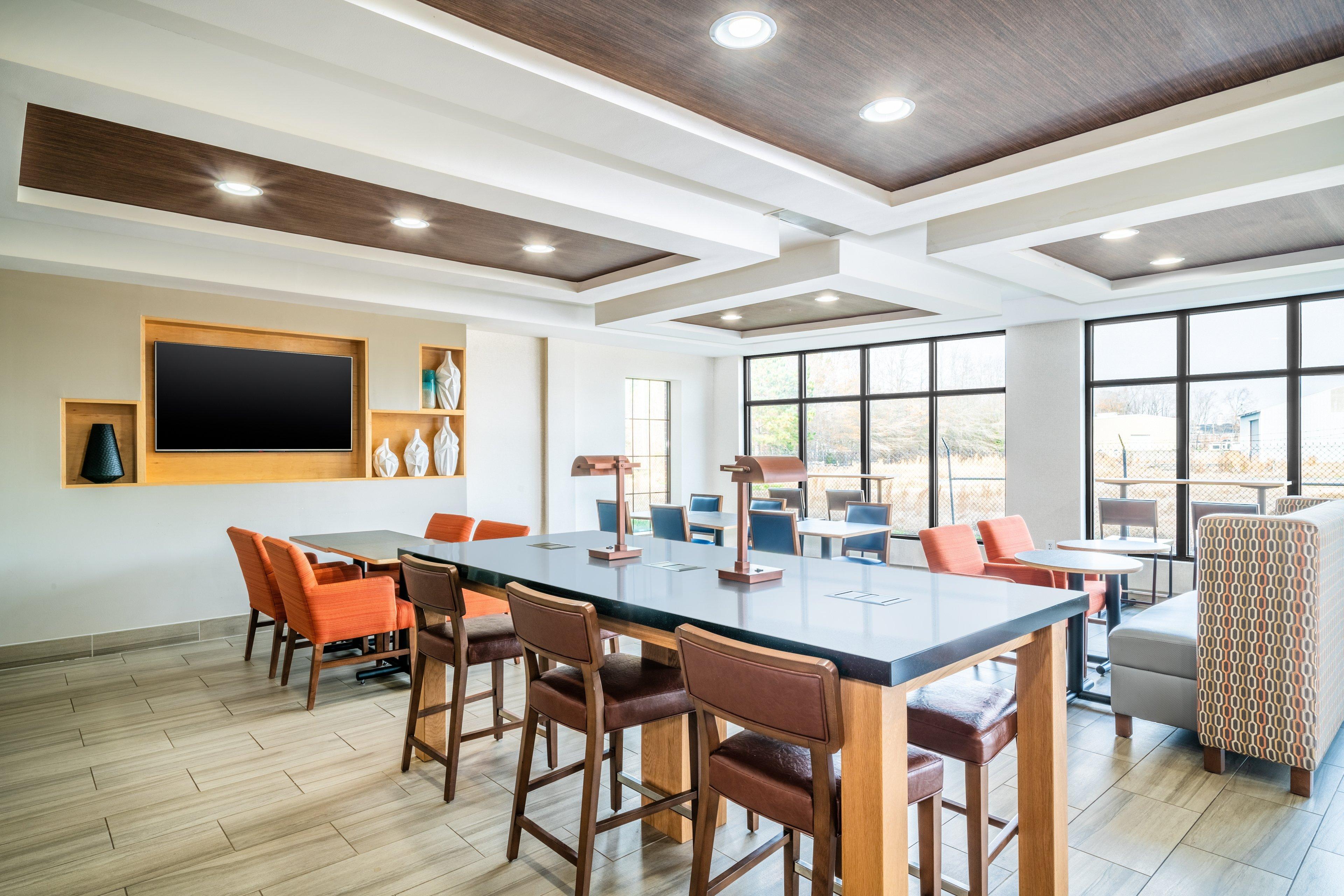 Holiday Inn Express Hotel & Suites Tappahannock By Ihg Exteriör bild