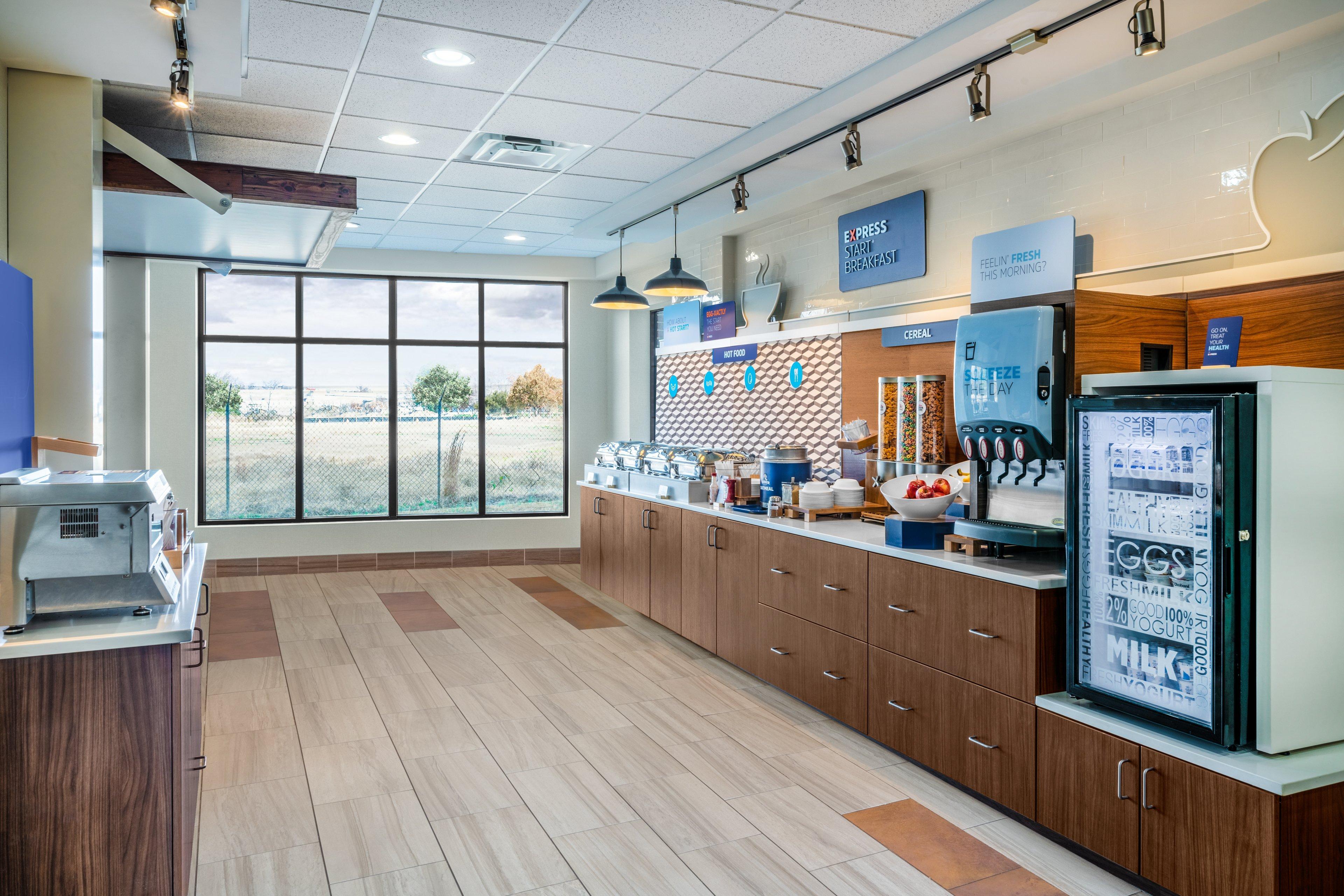 Holiday Inn Express Hotel & Suites Tappahannock By Ihg Exteriör bild